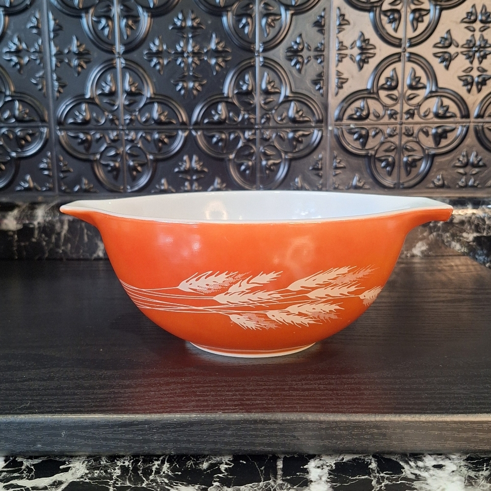 Pyrex Autumn Harvest Wheat Cinderella Mixing Bowl 442, Vintage Nesting Bowl